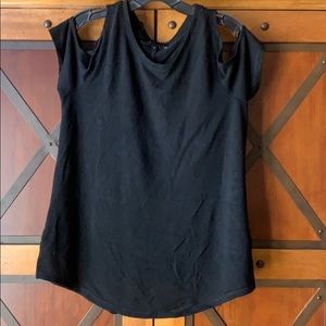 Sanctuary open shoulder SZ L Black top